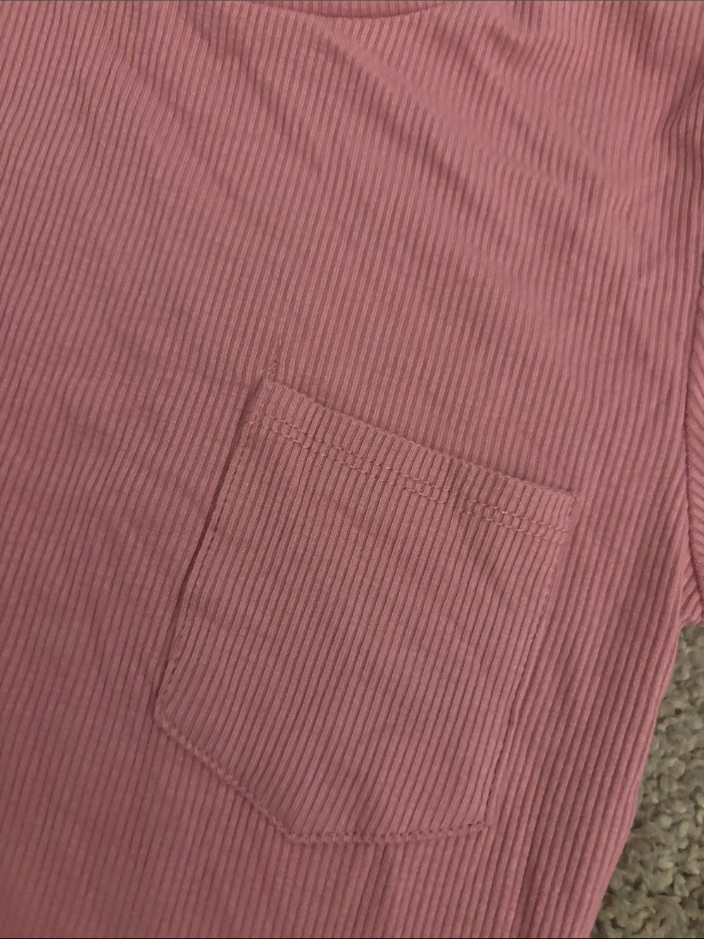 Dusty Rose Ribbed Pocket Tee - Picture 3 of 3